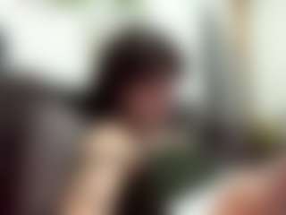 Live cam show with Lissa - Lesbian on intimatelivegirls.com