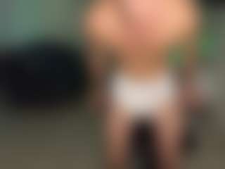 lukedesirablee's Live Sex Cam Show