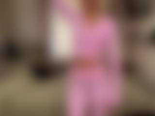 Live cam show with NicolleCliche - Cum on Camsoda
