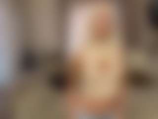 Live cam show with NicolleCliche - Green Eyes on madthumbs