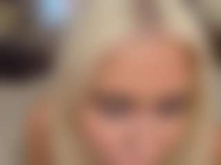 NicolleCliche's Live Sex Cam Show