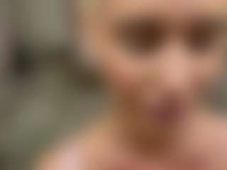 Live cam show with NicolleCliche - Blonde Hair Petite on Camsoda