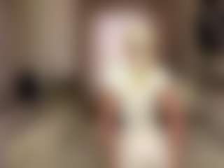 Live cam show with NicolleCliche - Solo on Soda Cam