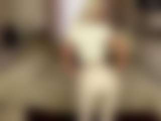 Live cam show with NicolleCliche - Blonde Hair Petite on Camsoda