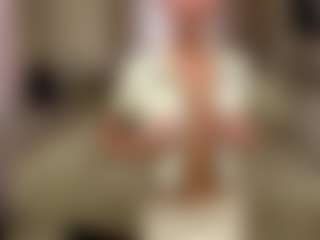 Live cam show with NicolleCliche - Bikini on Soda Cam