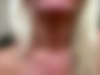 NicolleCliche's Live Sex Cam Show