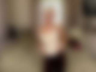 Live cam show with NicolleCliche - Blonde Hair Petite on Camsoda