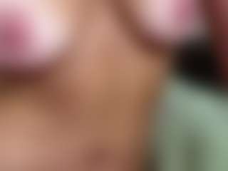 Live cam show with NicolleCliche - Blonde Hair Petite on Gym Cam Girls