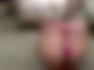 Live cam show with NicolleCliche - Ass Bouncing on Dolls Live