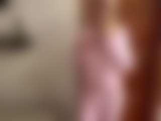 Live cam show with NicolleCliche - Green Eyes on Hubzter Live