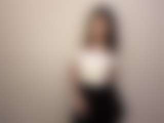 Live cam show with SeleneBrowder - Brown Hair on Porn Luv