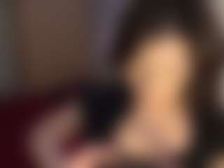 Live cam show with SeleneBrowder - Camel Toe on Latina Girls