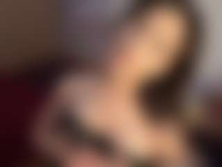 Live cam show with SeleneBrowder - Foot Fetish Brown Hair on friskycurves.com