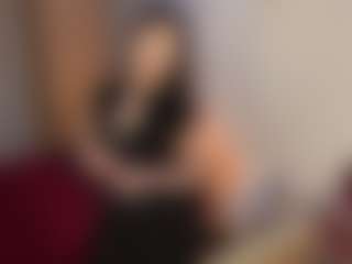 Live cam show with SeleneBrowder - Blowjob on UwU Esports