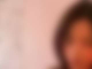 Live cam show with SeleneBrowder - Average on StripNow