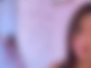 Live cam show with SeleneBrowder - Facial on Dolls Live