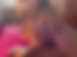 Live cam show with SeleneBrowder - Small Tits Brown Hair on Camsoda