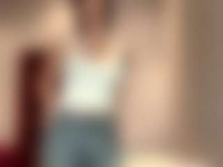 Live cam show with StaceeHandwerker - Skinny on Porn Luv