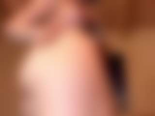 Live cam show with StaceeHandwerker - Lovense Middle Aged on Uber Horny