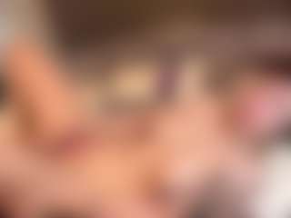 Live cam show with StaceeHandwerker - College Mature on CamwithHer