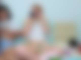 Live cam show with AngelaManu21 - Strip on CSO-WL
