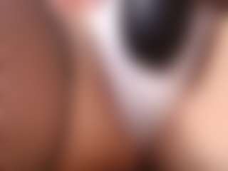 AnhShuker's Live Sex Cam Show