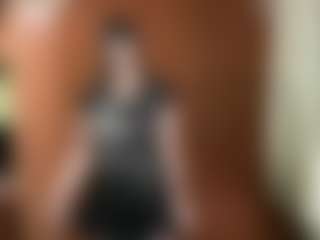 Mia's Live Sex Cam Show