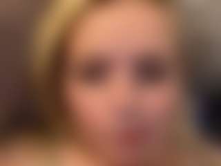 lovebug152's Live Sex Cam Show