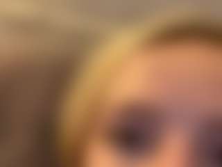 lovebug152's Live Sex Cam Show