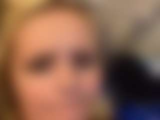 lovebug152's Live Sex Cam Show