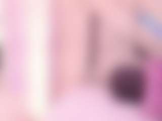 Live cam show with Madiison-Lee - Shaved Pussy on Camsoda