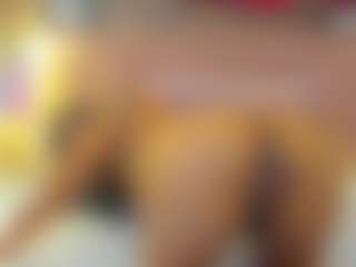Live cam show with laurynbrown1 - Sensual on slutload