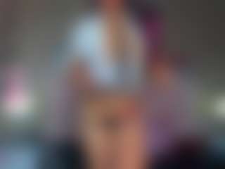 Live cam show with laurynbrown1 - Smoking on 1on1-livenow