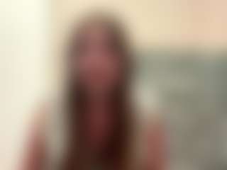 Live cam show with Sara - Striptease on sexytreat.net