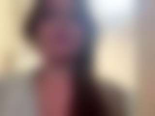 Live cam show with Sara - Bedroom on madthumbs