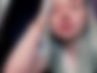 Live cam show with Lillie-Berry - New Anal on Gym Cam Girls