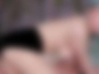Live cam show with Lillie-Berry - Green Eyes on madthumbs