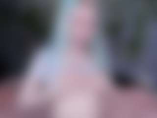 Live cam show with Lillie-Berry - Bluehair on CamSodaAdn