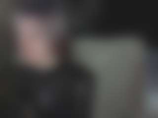 Live cam show with Megg-bb - Doggy on Dolls Live
