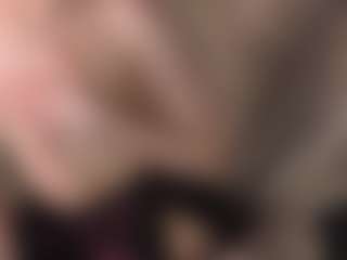 Live cam show with Megg-bb - Teasing on PervPlay.com