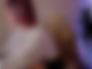 Live cam show with Megg-bb - Babygirl on SquirtSoMuch