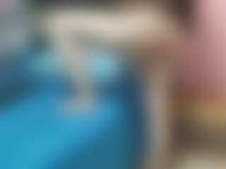 Live cam show with Monica-vale - New Sexwebcam on livesuperchat.net
