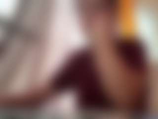 Live cam show with OpheliaEnloe - New Brown Eyes on TeamSkeetLive