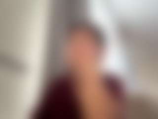 Live cam show with OpheliaEnloe - Big Tits Small Tits on makecum.org