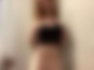 RubyeHieber's Live Sex Cam Show