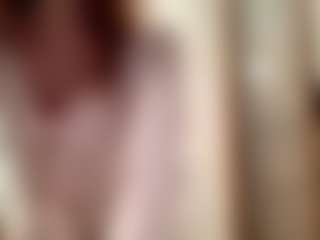 Live cam show with RubyeHieber - Skinny on TeamSkeetLive