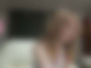 Live cam show with RubyeHieber - Camel Toe on CSO-WL