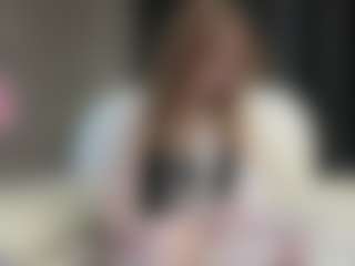 Live cam show with RubyeHieber - Blue Eyes on AdultVida.com