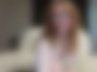 Live cam show with RubyeHieber - Blue Eyes on iamadamtest123.com