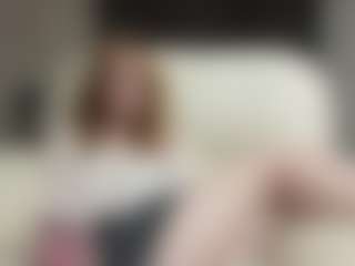 Live cam show with RubyeHieber - Body Massage on camtv